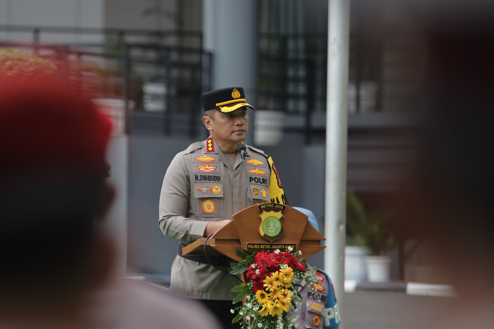 Awal Tahun Baru Sebanyak Personel Polres Jakbar Mendapatkan Kenaikan Pangkat Setingkat