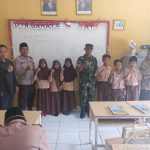 Bhabinkamtibmas Desa Gembong laksanakan Police goes to school Pembinaan edukasi dan sosialisasi Kepada Siswa- Siswi SDN Gembong Balaraja