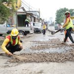 Perbaikan Jalan Di Kebut, Jalan Mulus  Sebelum Idul fitri
