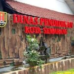 NAIK JABATAN DI TENGAH BAYANG-BAYANG KASUS. Dugaan Keterlibatan Pejabat Disdik Kota Semarang dalam Proyek Meja-Kursi SD Rp20 Miliar Kembali Disorot